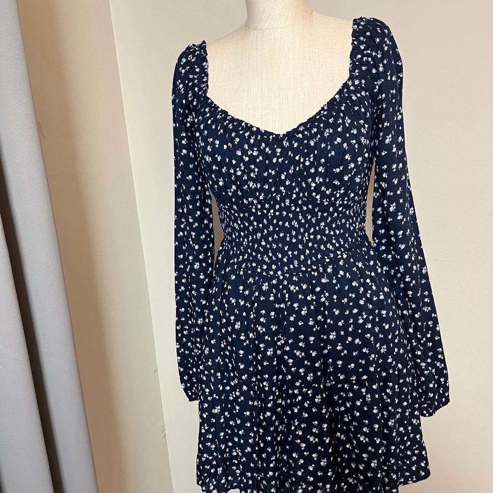 Hollister Navy Floral Smocked Long Sleeve Romper| NWT | Medium